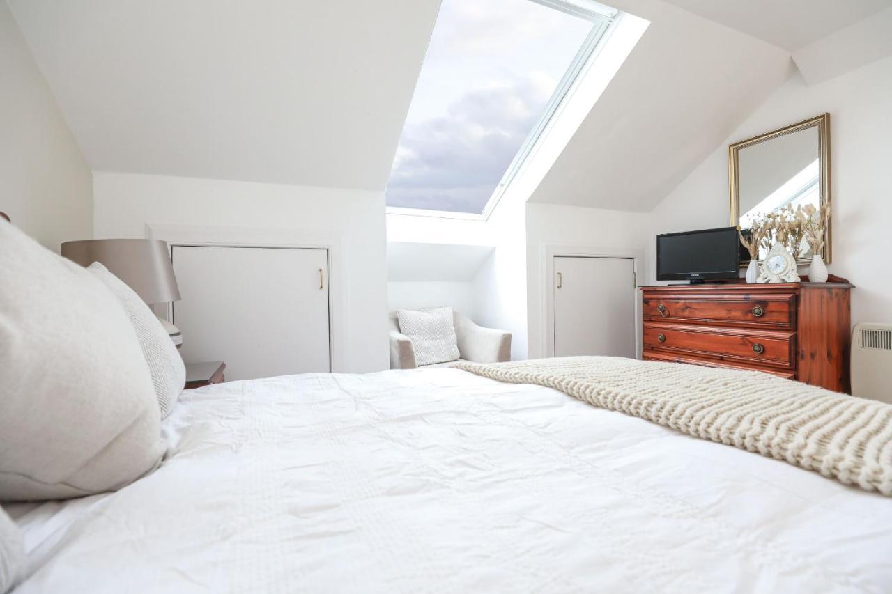 Luxury 3 Bed Royal Mile Apartment Edinburgh Exterior photo