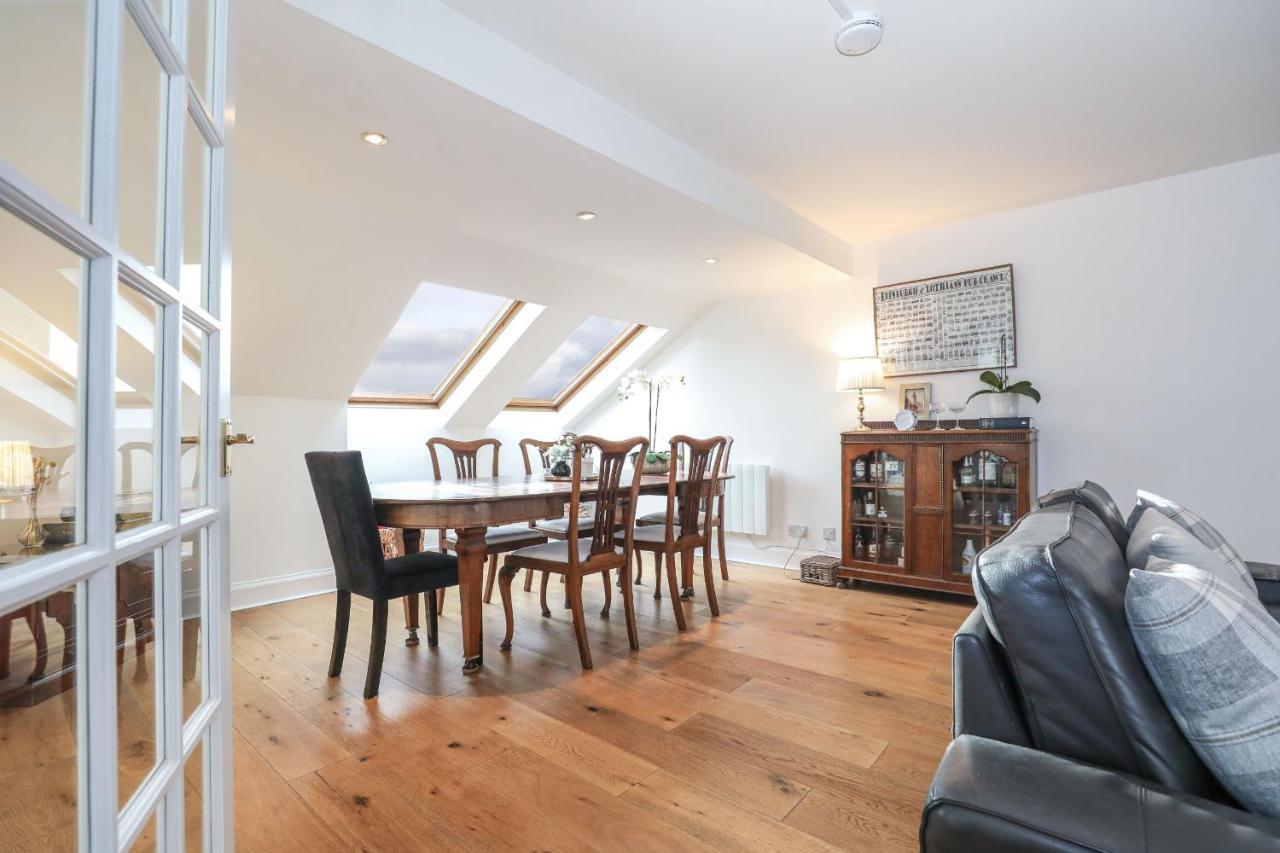 Luxury 3 Bed Royal Mile Apartment Edinburgh Exterior photo