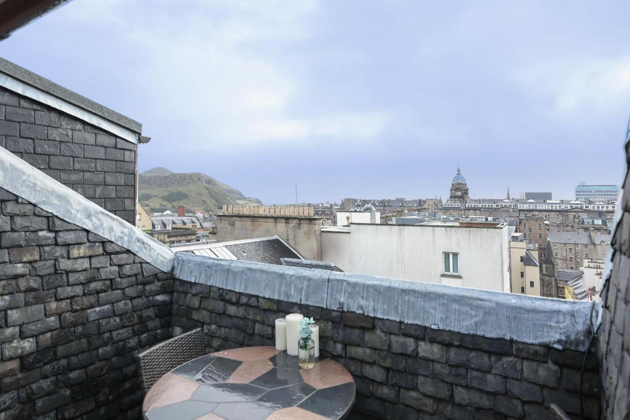 Luxury 3 Bed Royal Mile Apartment Edinburgh Exterior photo