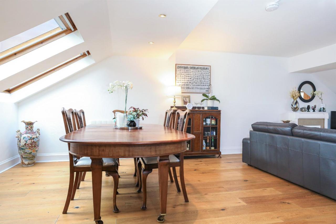 Luxury 3 Bed Royal Mile Apartment Edinburgh Exterior photo