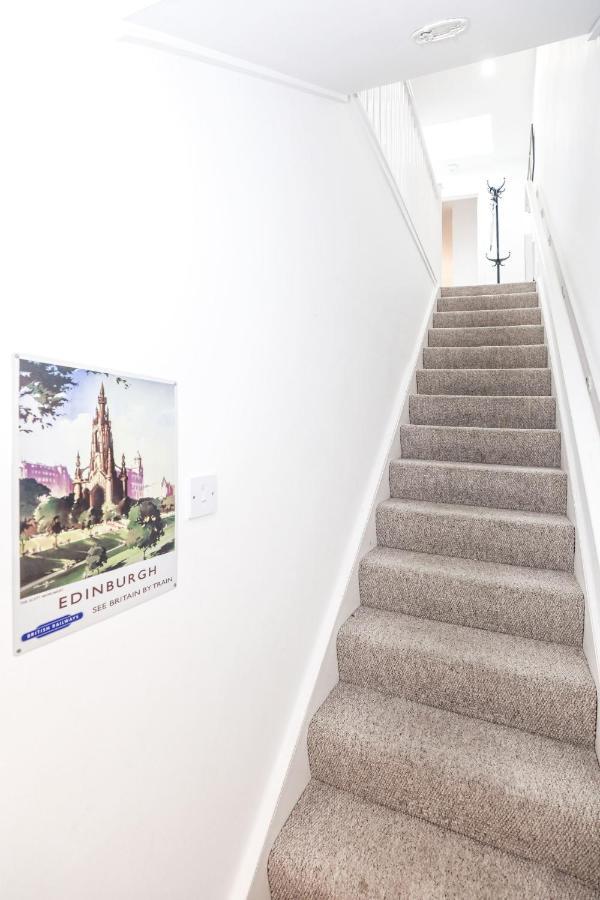 Luxury 3 Bed Royal Mile Apartment Edinburgh Exterior photo