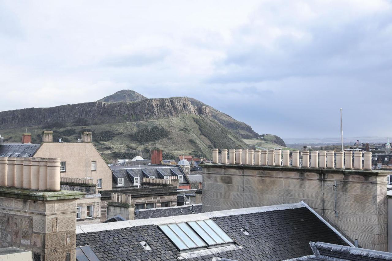 Luxury 3 Bed Royal Mile Apartment Edinburgh Exterior photo